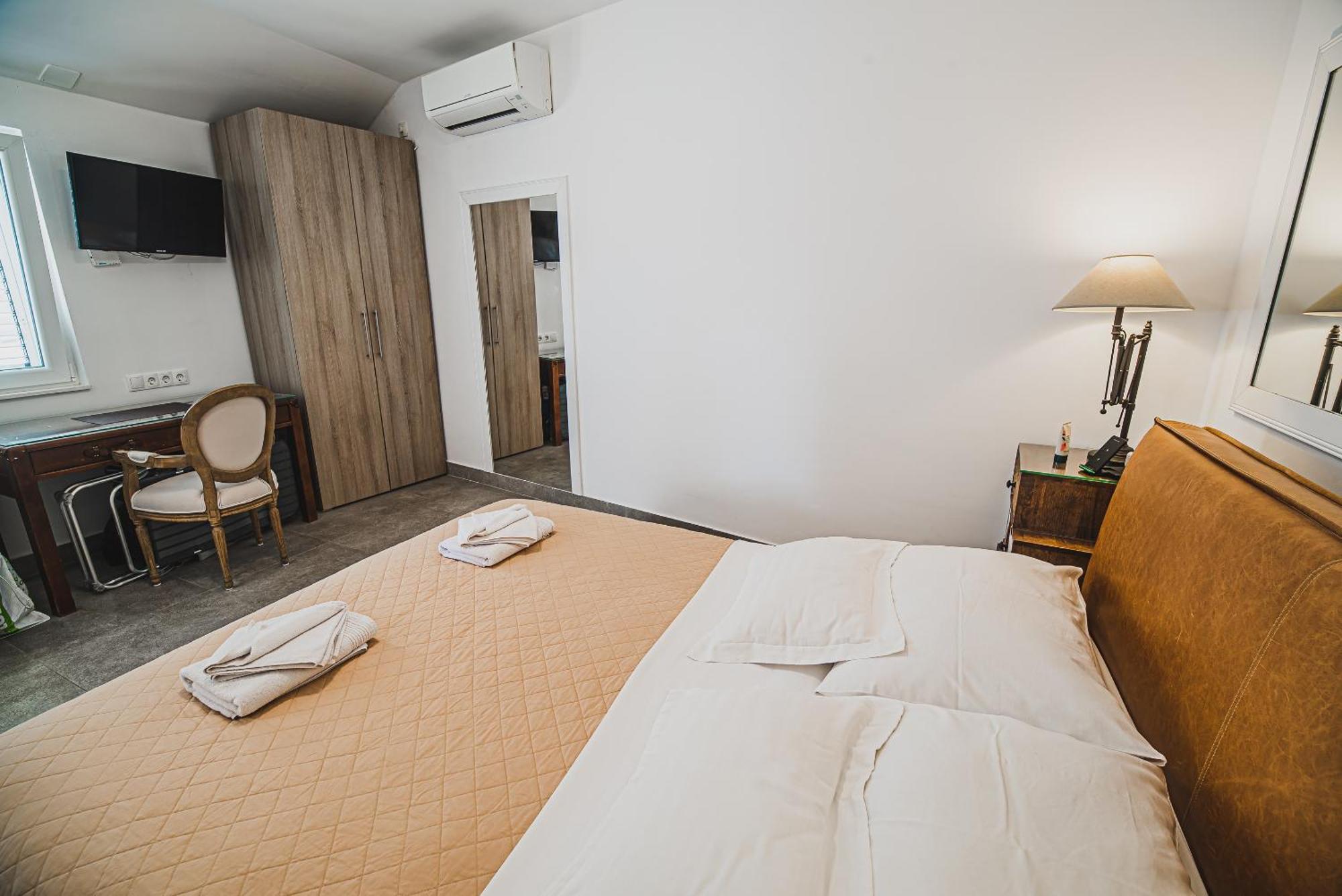 Downtown Luxury Apartments With Hot Tub Vodice Room photo